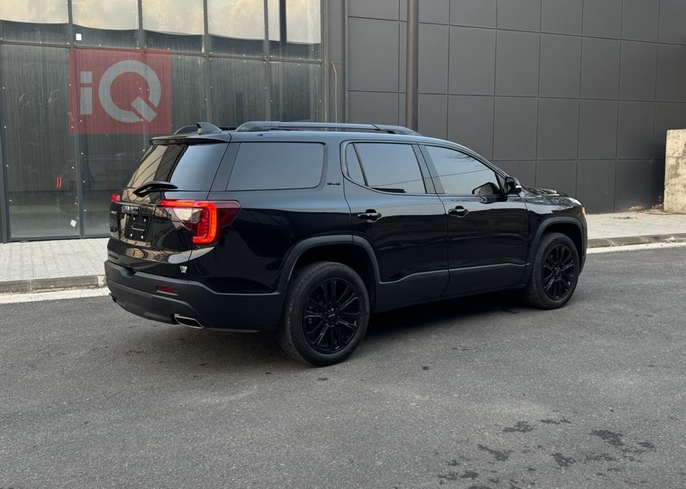 جي ام سي اكاديا